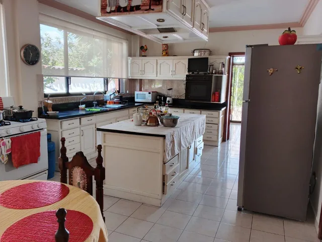 Vendo Hermosa Casa, Sector Reservorio, Cumbayá — imagen 5