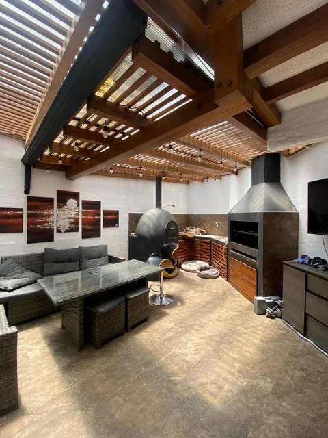 Casa Dentro de Conjunto con Guardia — imagen 3