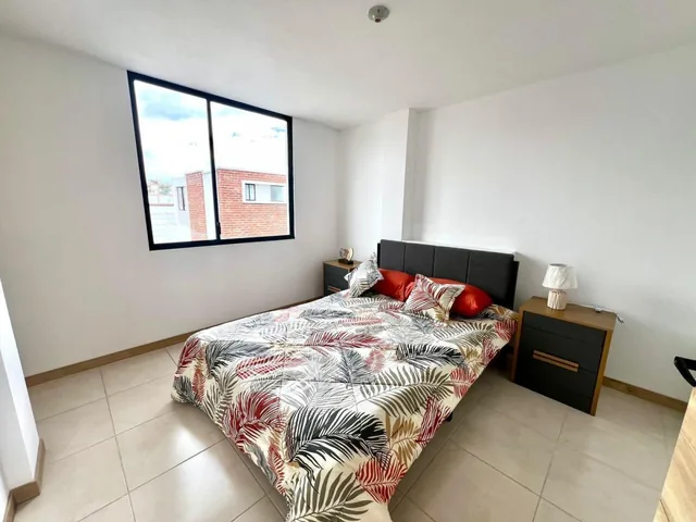Mv - Sector Puembo, en Venta Hermosa Casa Vip de Dos Pisos a Estrenar 3d 105 m² — imagen 4