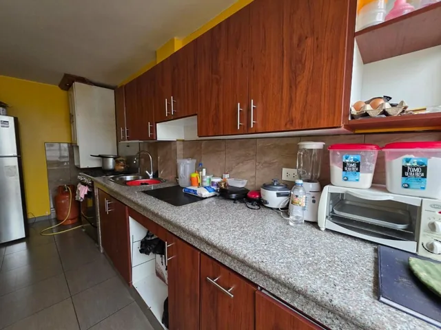 Venta Casa Ciudadela Ibarra 5 Departamentos — imagen 2