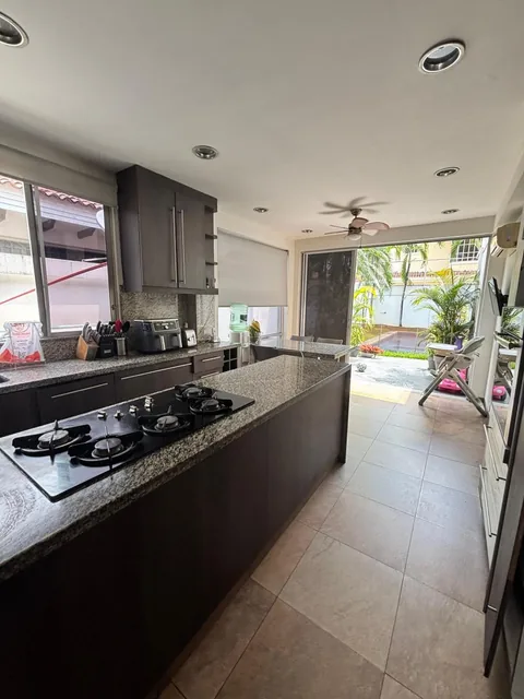 Exclusiva Casa Venta en Los Primeros Kms, Guayas — imagen 4