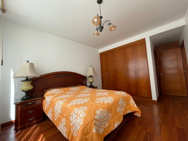 En Venta Hermoso Departamento Ubicado en El Quito Tenis — imagen 4