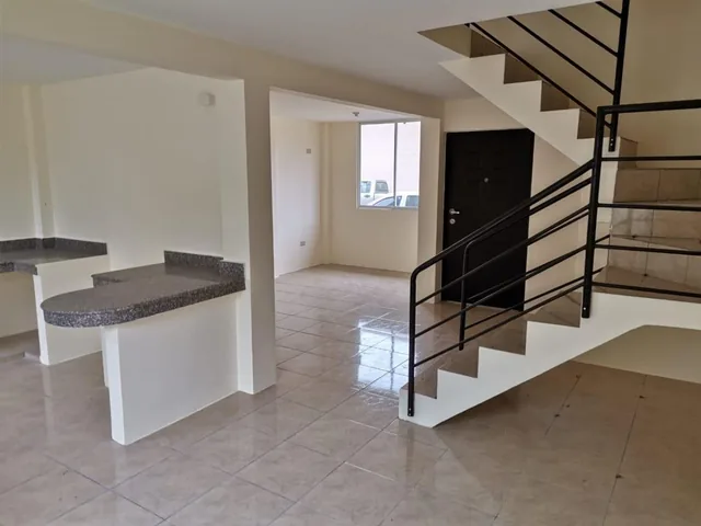 Casa Esquinera de Venta en La Urbanización Durán City, 3 Dorm.. Guayas — imagen 3