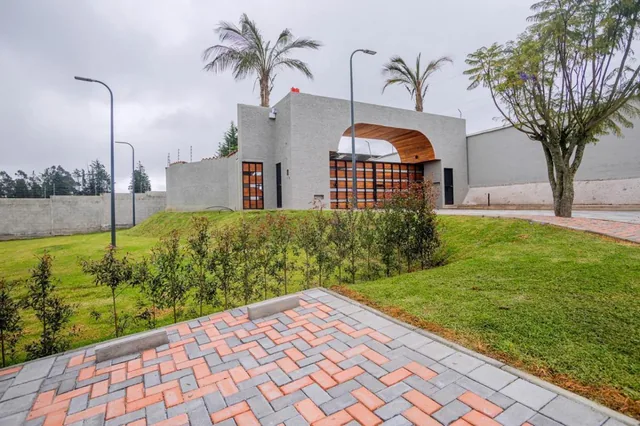 Terreno de 544 m en Espectacular Urbanización. Excelente Ubicación Puembo Pr — imagen 3