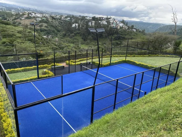 Terreno de Venta en Urbanización Cerrada y Exclusiva en Cumbayá. La Quinta — imagen 2