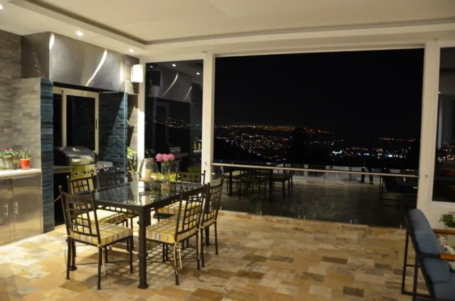 Venta de Residencia de Lujo en Tumbaco - Pacho Salas con Vista Incomparable — imagen 5