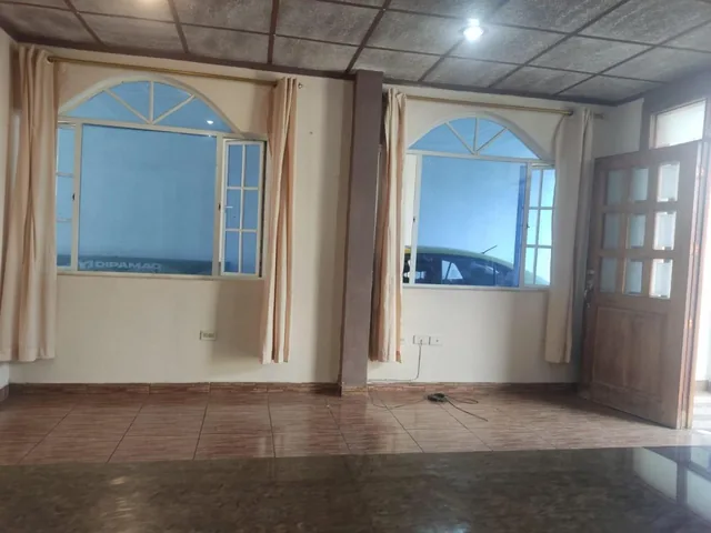 Casa Rentera en Venta Zabala, Calderon — imagen 3