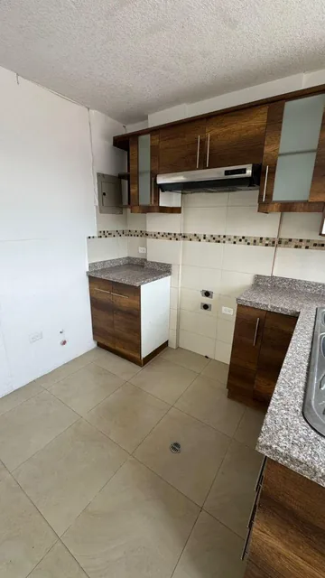 Hermoso Departamento de 3 Dorm. en Venta en El Barrio Santa Ines Cumbaya — imagen 3