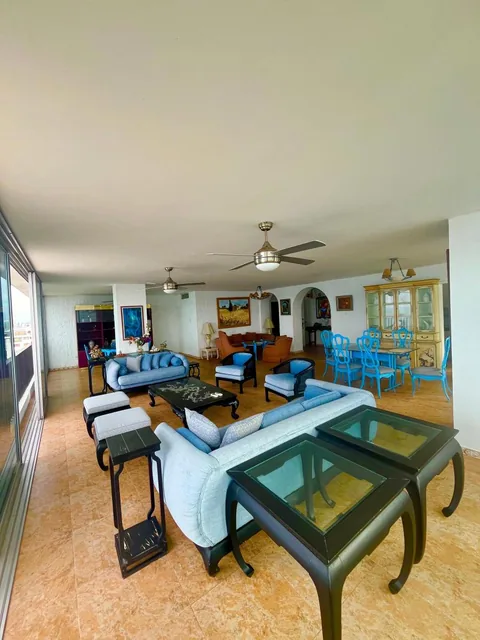 Departamento Esquinero en Chipipe con Vista Espectacular Al Mar — imagen 5