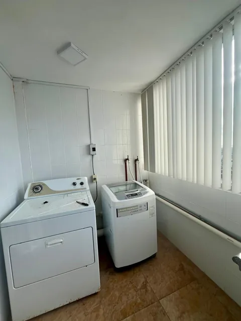 Departamento Esquinero en Chipipe con Vista Espectacular Al Mar — imagen 4