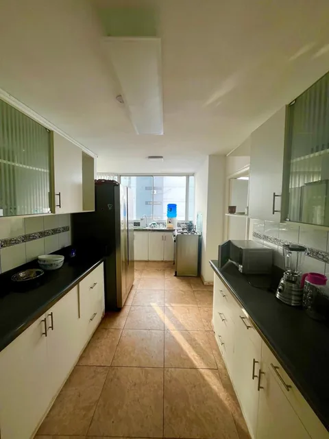 Departamento Esquinero en Chipipe con Vista Espectacular Al Mar — imagen 3