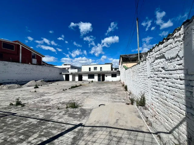 Oportunidad de Inversión, Terreno de 504 m², Sector Jipijapa — imagen 3