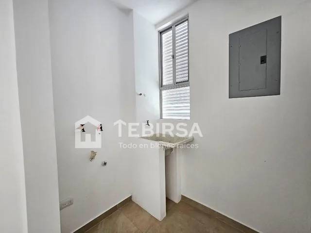 Departamento en Venta de 3 Dorm. y Parqueo, Piso 3 - Salinas, Sector San Lorenzo — imagen 4