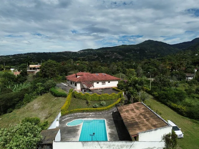 Propiedad de 3064 m² de Terreno en Venta en Yunguila, Azuay — imagen 2
