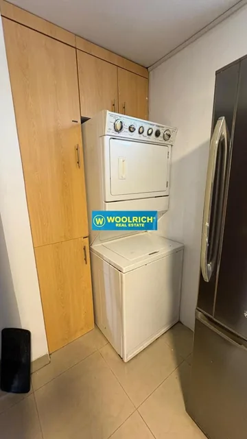 Ciudad Colon, Vendo Depart, 2 Dorm c/u Bano, Estudio, 2 Parqueos, 160 m², Guayas — imagen 4