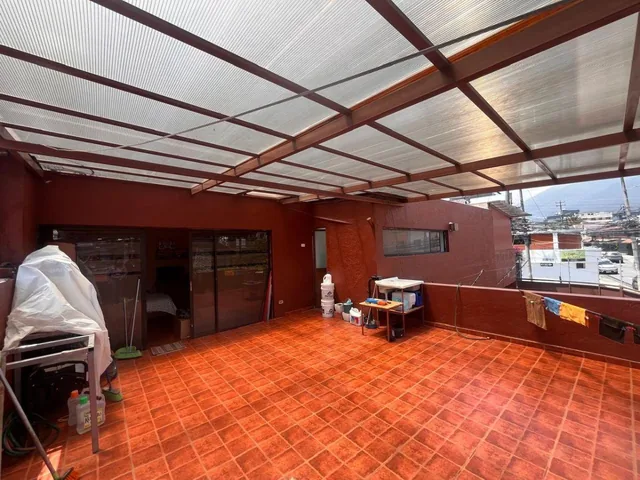 Venta de Casa Rentera, Sector Jipijapa — imagen 4