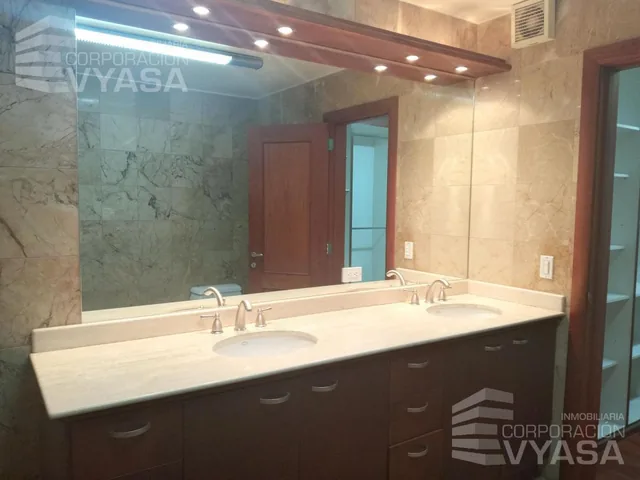 Bellavista - Quiteño Libre, Departamento en Venta 381 m² — imagen 4