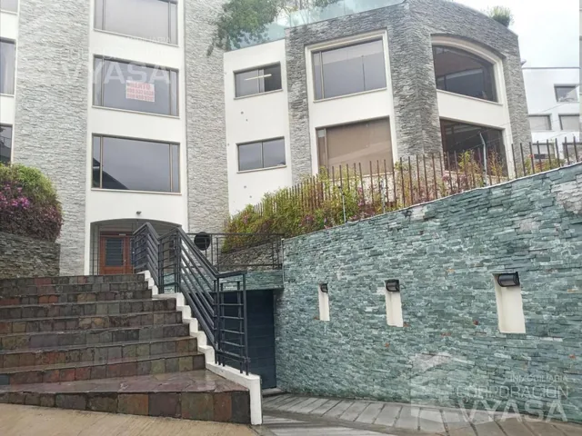 Bellavista - Quiteño Libre, Departamento en Venta 381 m² — imagen 2