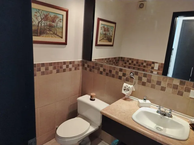 Vendo Casa en Conjunto Tres Plantas 4 Dormitorio Sector La Armenia/valle de Los Chillos — imagen 5