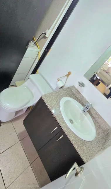 Se Vende Departamento Dúplex Sector Monteserrin — imagen 5