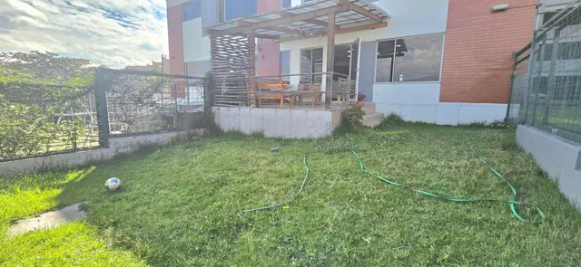 Se Vende Departamento Dúplex Sector Monteserrin — imagen 2