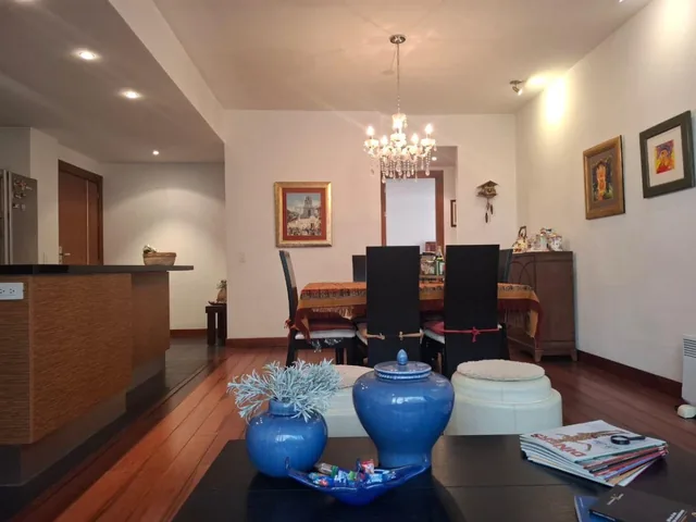 Vendo Moderno Departamento - Sector González Suárez — imagen 4