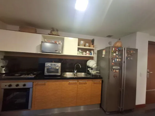 Vendo Moderno Departamento - Sector González Suárez — imagen 3