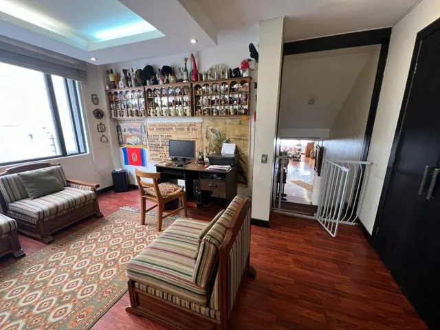 Vendo Departamento, Sector González Suarez, 314 m, 250.000 Dólares. Provincia de Pichincha — imagen 2