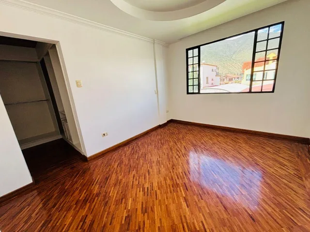 Casa en Venta en La Pampa - Pomasqui. casa en Venta – Jardines de La Pampa, Quito — imagen 2