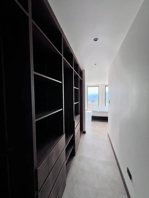 En Venta Departamental Dos Dorm. con Balcón Luminoso en Construcción - Cumbaya — imagen 5