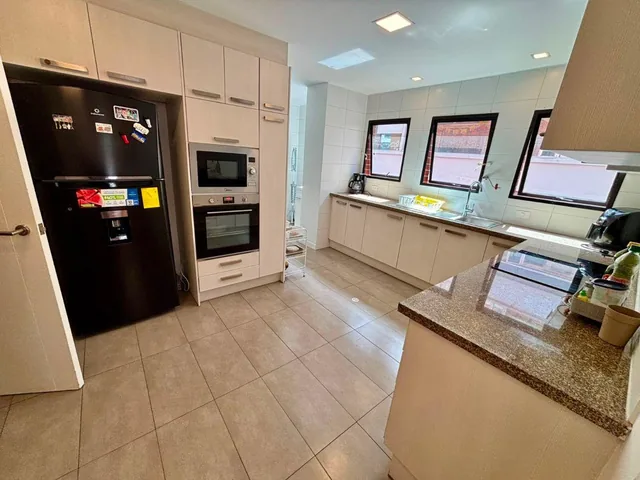 Departamento de 205 m² con 3 Dorm. en Venta en República de El Salvador — imagen 2