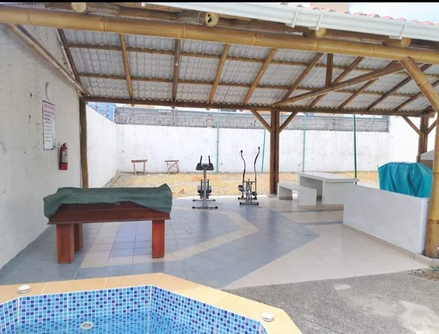 Departamento Amoblado de Venta de 153 m² con 4 Habitaciones, 4 Baños Completos, Sector Tonsupa — imagen 2