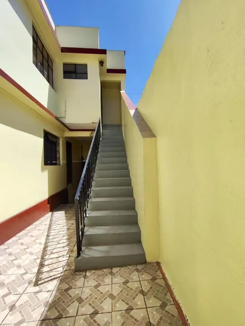 Casa Rentera 340 m² - San Juan - Centro Histórico de Quito — imagen 2