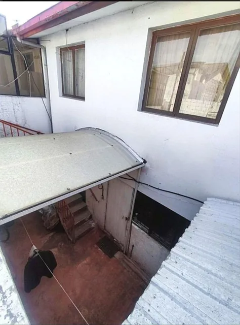 Casa Comercial en Venta o Arriendo Sector La Rumiñahui, Sobre La Av Real Audiencia, Norte de Quito — imagen 2