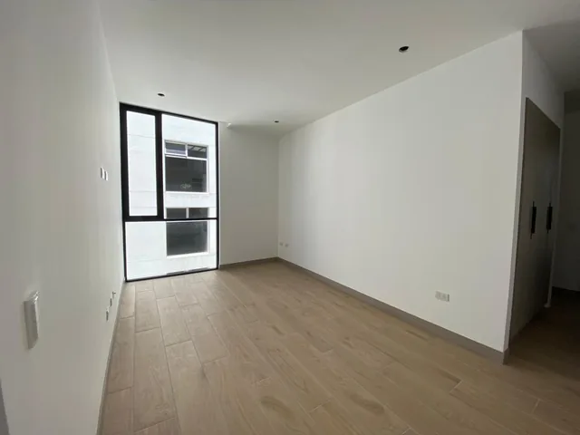 Hermoso Departamento con Terraza Privada - Cumbaya — imagen 2