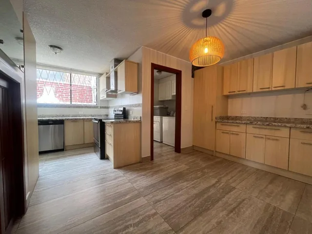Casa en Venta en Urbanizacion Privada Sector Colegio Sek Amagasi — imagen 4