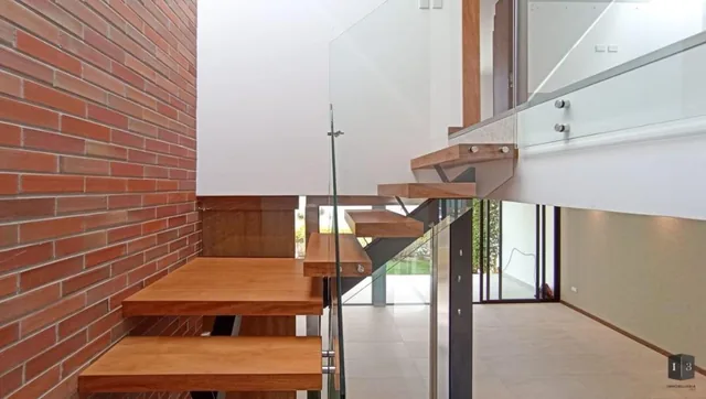 Linda Casa Tecnologica de Venta - San Juan de Cumbayá — imagen 4