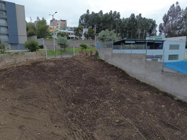 Santa Lucia Alta Terreno de 2.990 m, 5 Pisos, Frente de 33 m — imagen 5