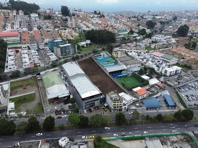 Santa Lucia Alta Terreno de 2.990 m, 5 Pisos, Frente de 33 m — imagen 3