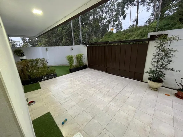 Vendo Departamento Armenia Uno de 220.95 m² de 3 Dorm. Patio Más Terraza — imagen 2