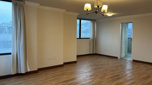 Ubicacion La Floresta Venta Penthouse Departamento Hermoso - Terraza y Vista Espectacular 360o. Provincia de Pichincha — imagen 3