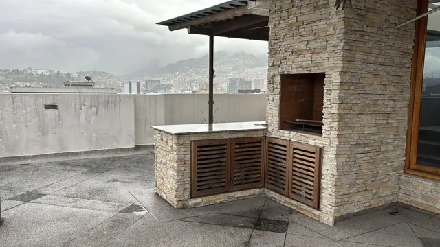Ubicacion La Floresta Venta Penthouse Departamento Hermoso - Terraza y Vista Espectacular 360o. Provincia de Pichincha — imagen 2