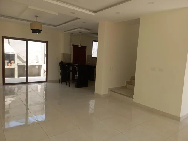 Casa de Venta en Manta Zona Norte San Agustin, Manabí — imagen 2