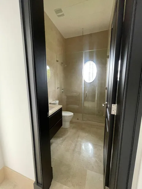 Plaza Lagos. Torre Harbor Planta Baja Vendo Departamento 356 m² Vista Al Lago, Guayas — imagen 4