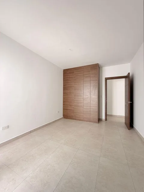 Departamento Moderno con Patio de Venta en San Juan Alto Cumbaya — imagen 3