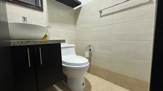 En Venta! Departamento 2 Habitaciones | con Amplia Terraza Propia | con Seguridad | Zóna Céntrica — imagen 4