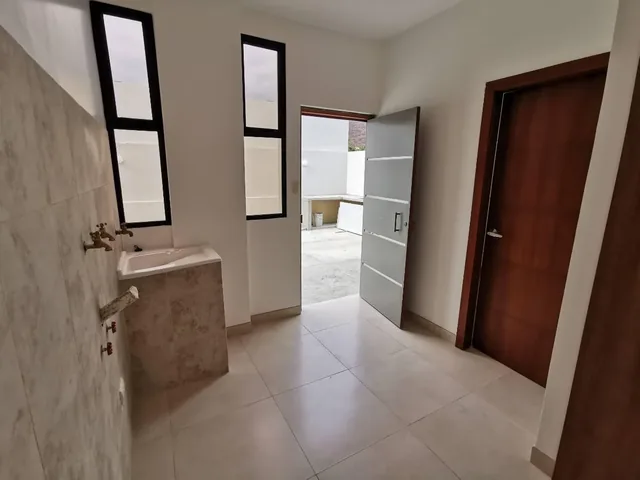 Casa de Venta en Condado de Vicolinci, por Estrenar, Acabados de Lujo. Guayas — imagen 3