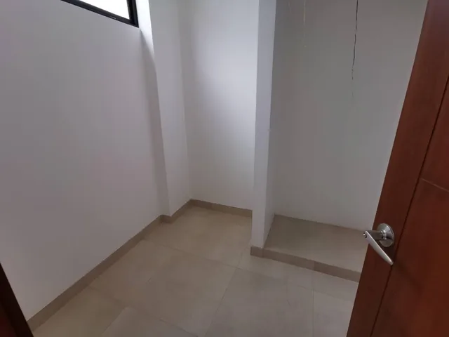 Casa de Venta en Condado de Vicolinci, por Estrenar, Acabados de Lujo. Guayas — imagen 2