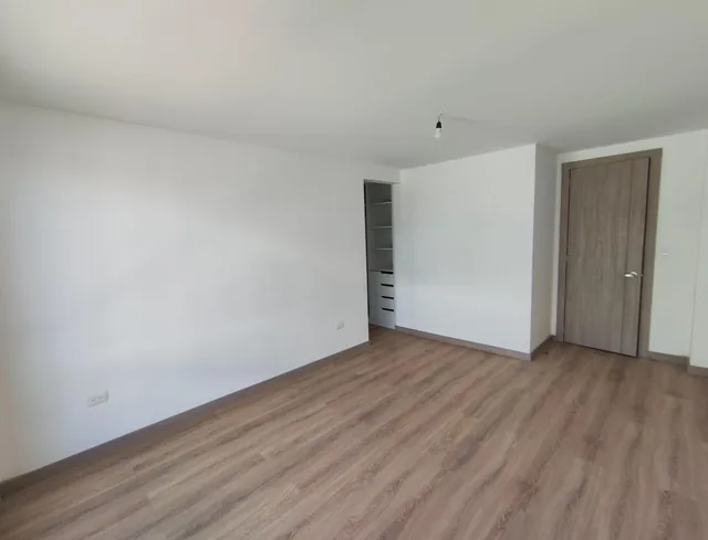 Venta Departamento 3 Dorm. en Pusuqui — imagen 2