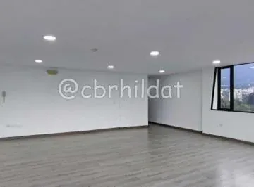 H/ La Carolina, Oficina Esquinera, Piso Alto con Vista 83 m², 2 Parqueaderos 145.900usd — imagen 4